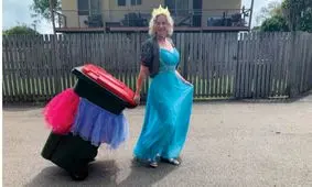 دفع زباله در قرنطینه به شوی مدلینگ تبدیل شد