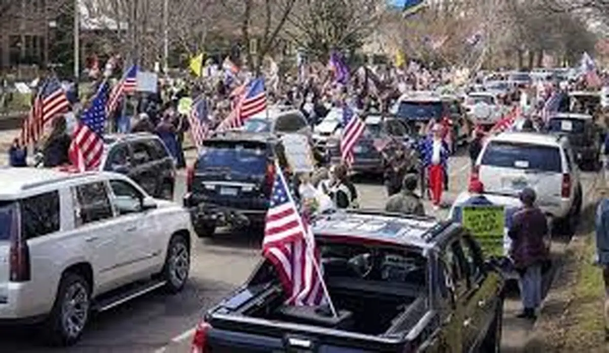 تظاهرات مردم آمریکا در کارولینای جنوبی در اعتراض به محدودیت‌های کرونایی