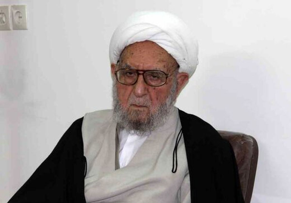 تصویری کمتر دیده شده از آیتالله امینی و هاشمی رفسنجانی در منزل آیتالله خامنهای