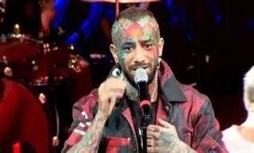 تتلو از خود دفاع کرد، باز هم در لایو، این بار در یوتیوب / از بی بی سی شکایت می‌کنم / شما دیدید که من کودکی را آزار بدهم؟