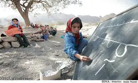 توزیع ۳۵۰۰ بسته آموزشی میان دانش‌آموزان عشایری خوزستان
