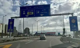 چرا عوارضی آزاد راه زنجان_تبریز پول نقد دریافت میکند!