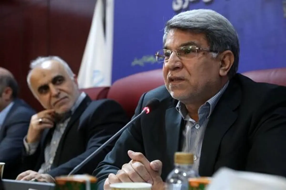 استقلال و پرسپولیس مرداد ماه وارد بورس می‌شوند