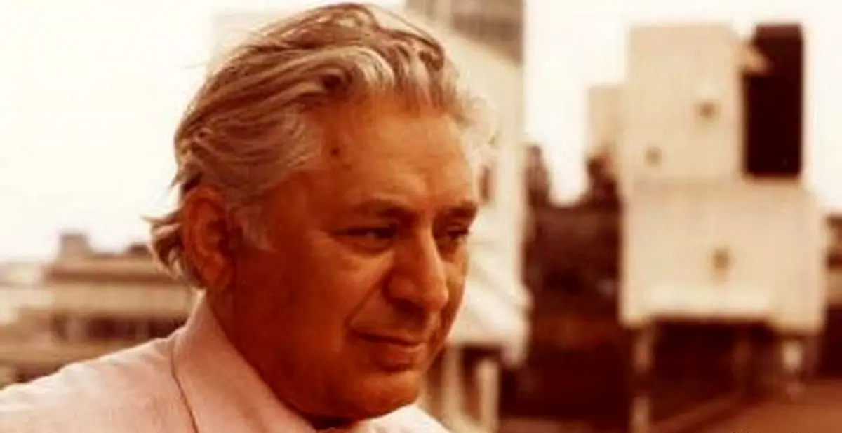 جزئیات دیدار یک خبرچین با بزرگ علوی / علوی ناراحت بود و درک نمیکرد چرا ارگان حزب توده به او حمله کرده