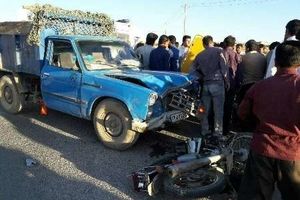 3 کشته در تصادف موتورسیکلت با وانت نیسان در دره‌شهر