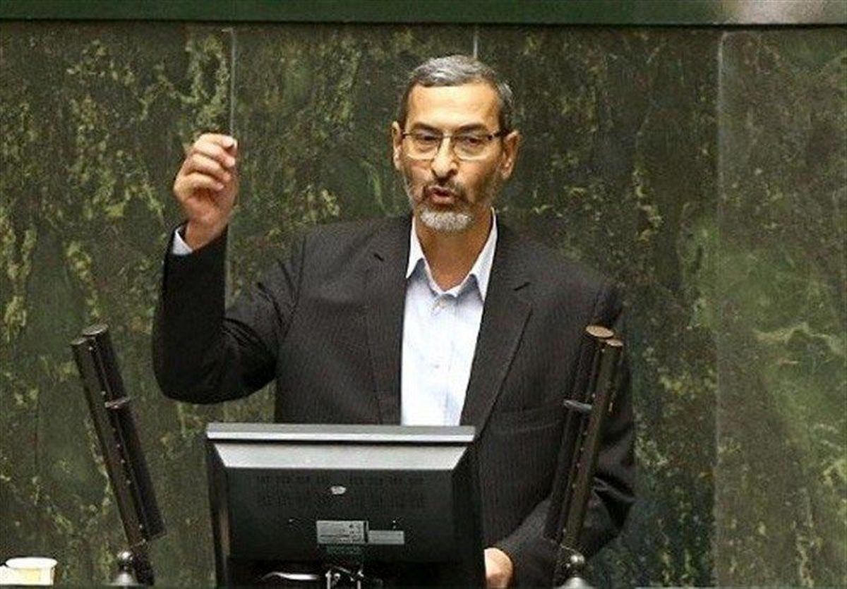 قوهقضائیه با متخلفان تخصیص ارز ۴۲۰۰ تومانی قاطعانه برخورد کند
