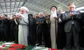 تشییع پیکر شهید فارسی با حضور سردار سلیمانی