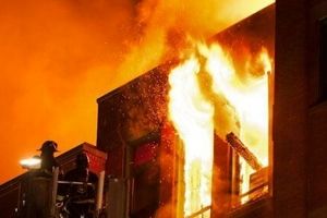 به آتش ‌کشیدن خانه عمه برای انتقام