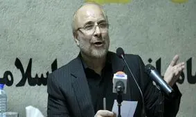 هر چه زودتر پیشنهاد واگذاری سهام خودروسازان به مردم اجرایی شود