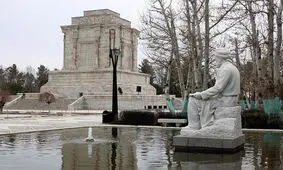 ببینید | گفت‌وگوی دیدنی با پیرمردی که می گوید:خودم حکیم ابوالقاسم فردوسی را دفن کردم!