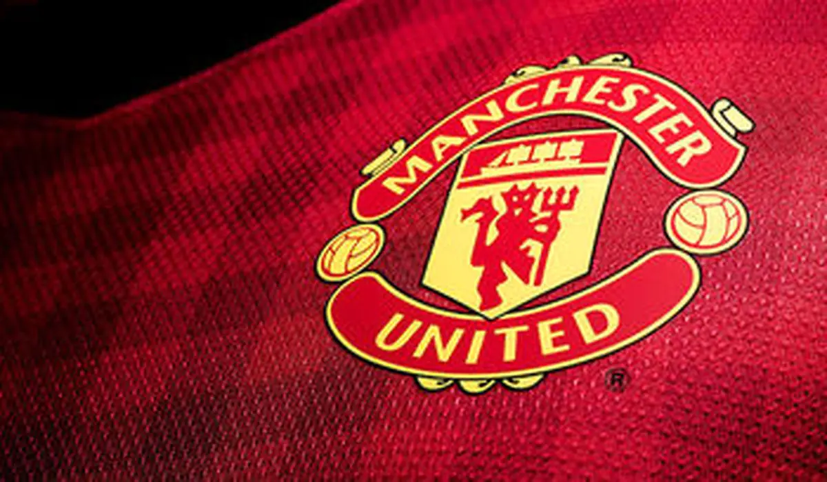 دزدی منچستری‌ها از اتوبوس‌های تهران!