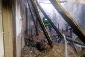 آتش سوزی، یک منزل مسکونی را در ایذه خاکستر کرد