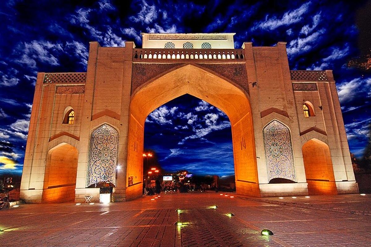 عید فطر را در شیراز با افتتاح سه پروژه بزرگ جشن میگیریم