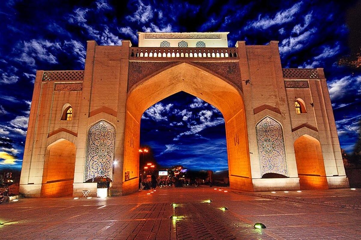 عید فطر را در شیراز با افتتاح سه پروژه بزرگ جشن می‌گیریم