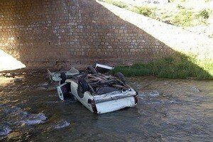مرگ راننده پیکان بر اثر سقوط از پل در همدان