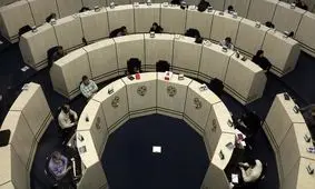 تخلیه حباب یا اصلاح قیمت‌ها؛ آیا روزهای خوش بورس تهران رو به پایان است؟