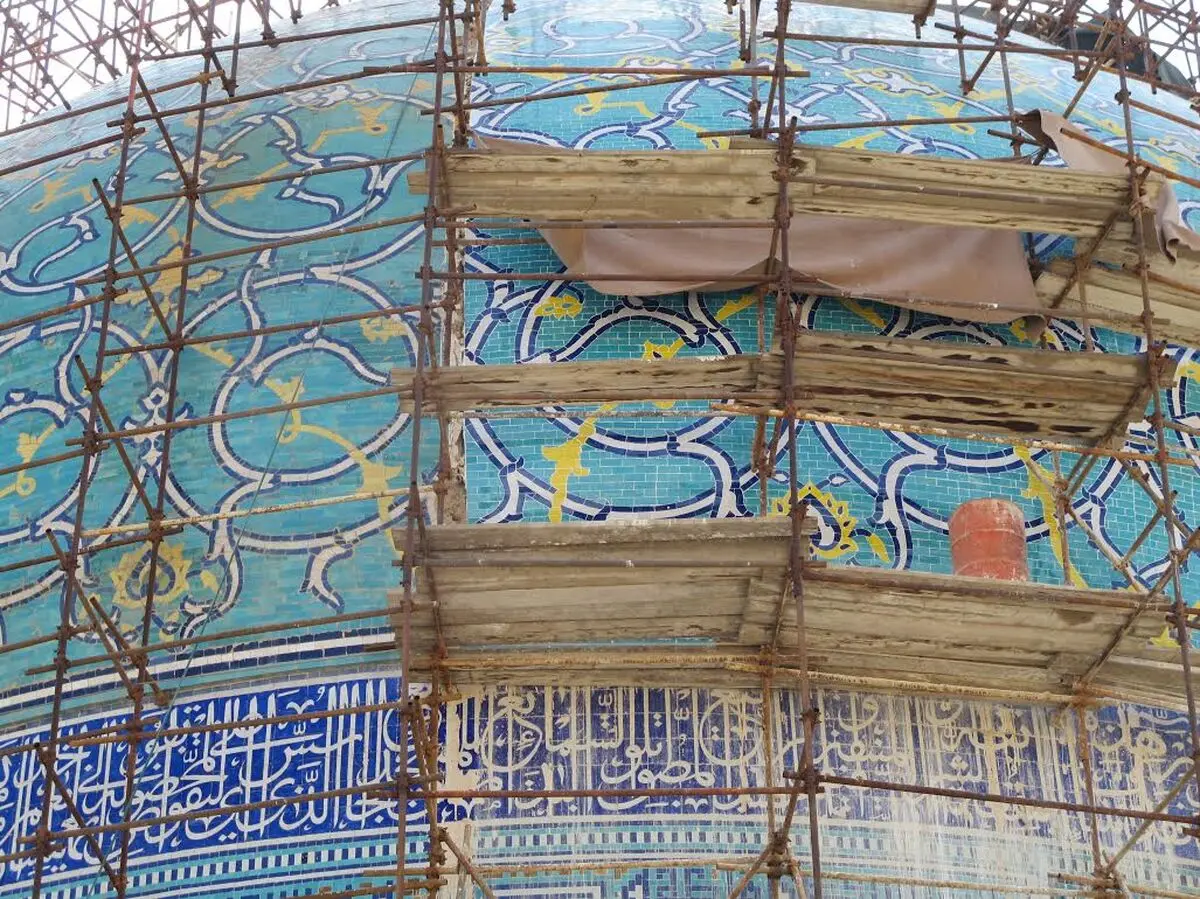 گنبد مسجد امام اصفهان پس از ۹ سال از حصار داربست‌ها خارج می‌شود