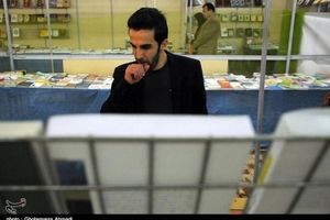 کارنامه نشر ایران زیر خط فقر/ ناشران به پایان خط رسیده اند/ بحران انتخاب کتاب خوب در انبوه کتاب های زرد