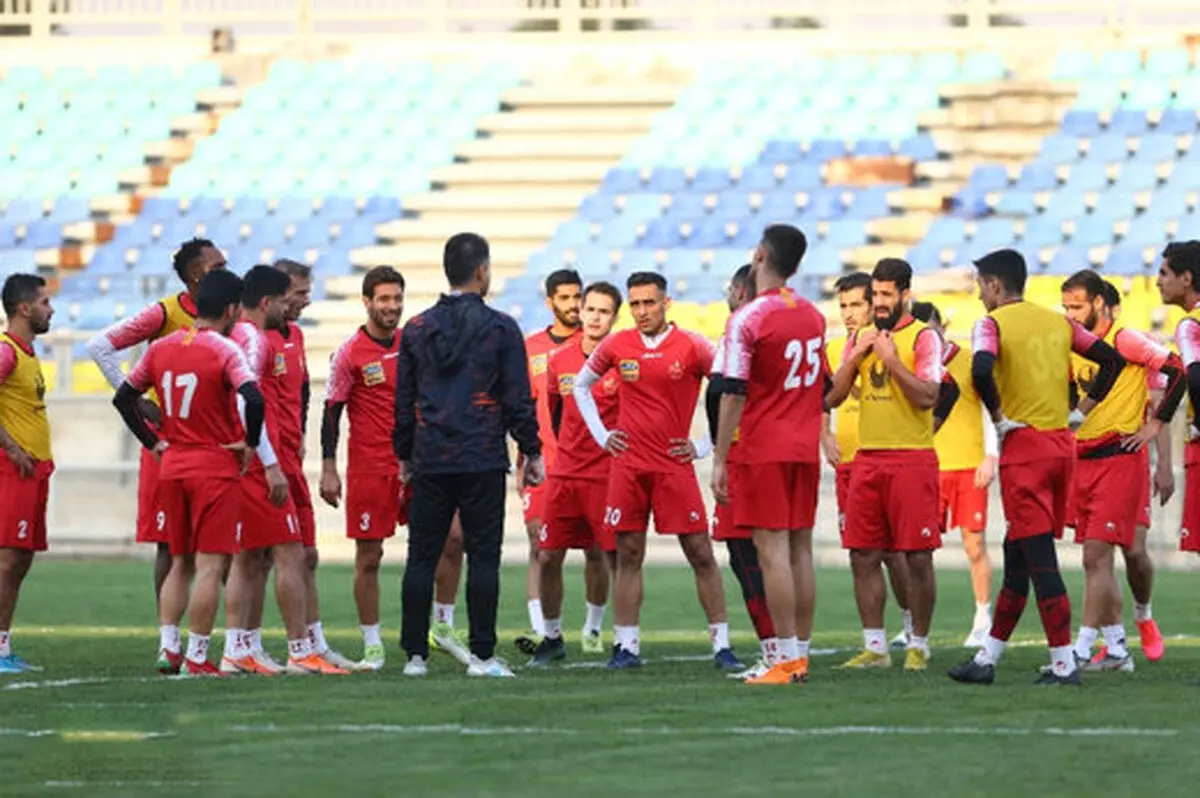 نصب تونل ضدعفونی توسط پرسپولیس