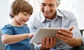 کودکان زیر ۱۸ سال باید موبایل داشته باشند؟