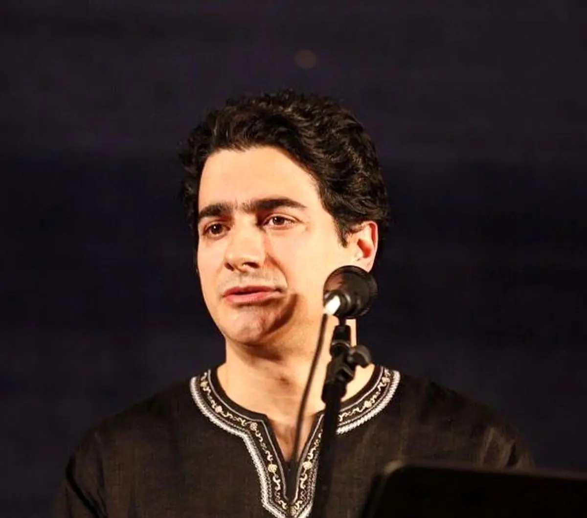 همایون شجریان در حال تمرین برای کنسرت آنلاین