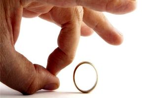 ازدواج در کشور ۴۰ درصد کم شده است