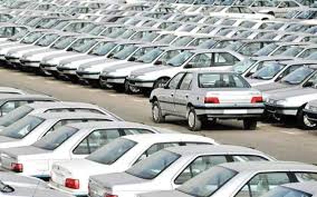 تخلیه ماشینهای صفر کیلومتر و بدون پلاک از پارکینگها