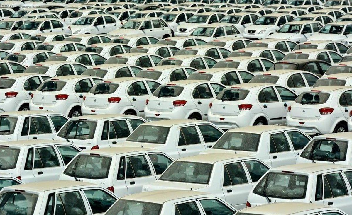 کشف ۳۵ دستگاه خودرو احتکار شده فاقد پلاک از یک پارکینگ در غرب تهران