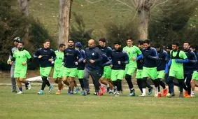 آغاز تمرینات استقلال پشت در‌های بسته