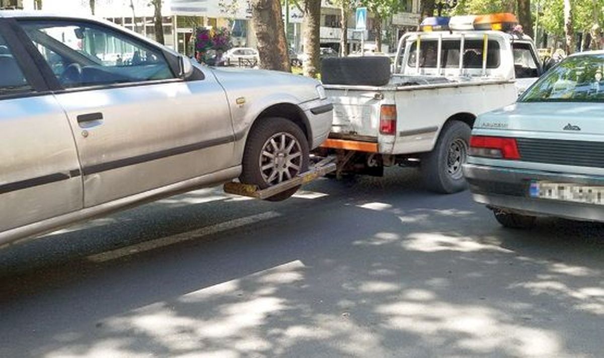 آیا نداشتن مدارک منجر به انتقال خودرو به پارکینگ میشود؟