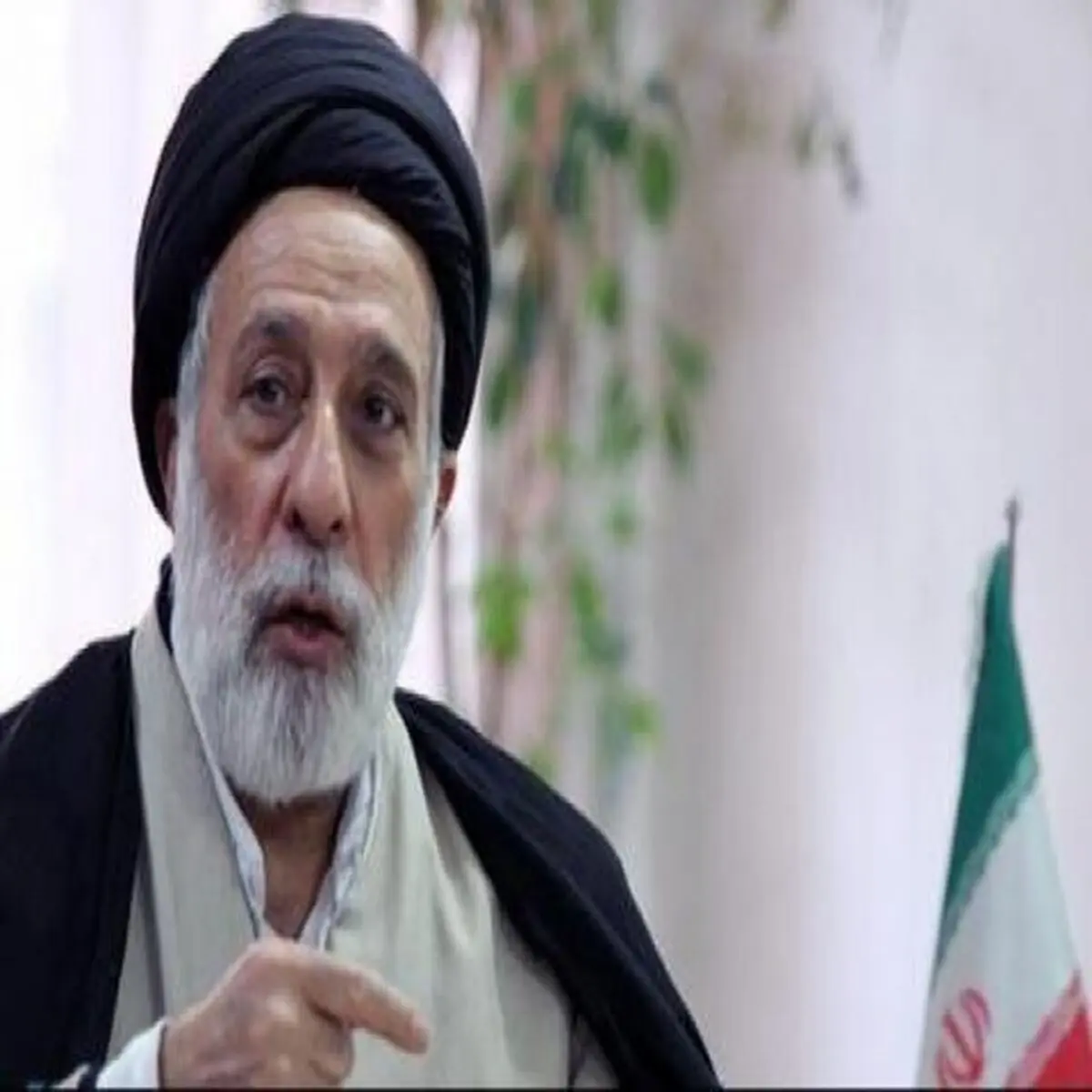 حمایت برادر رهبر معظم انقلاب از نامزدی حسن روحانی