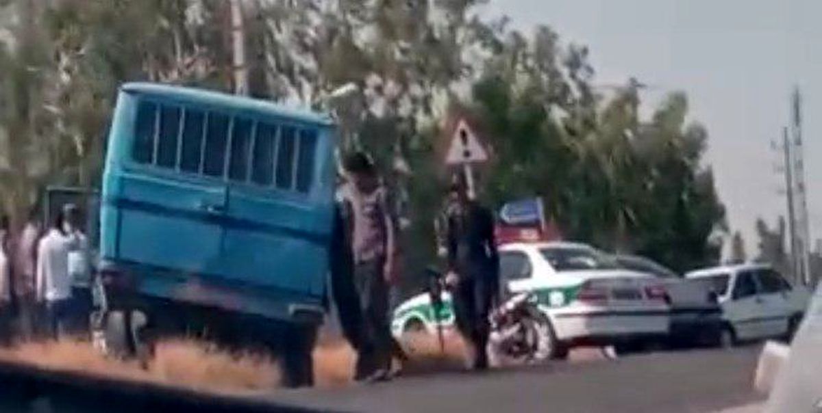 حمله مسلحانه به خودروی حمل متهم در میناب