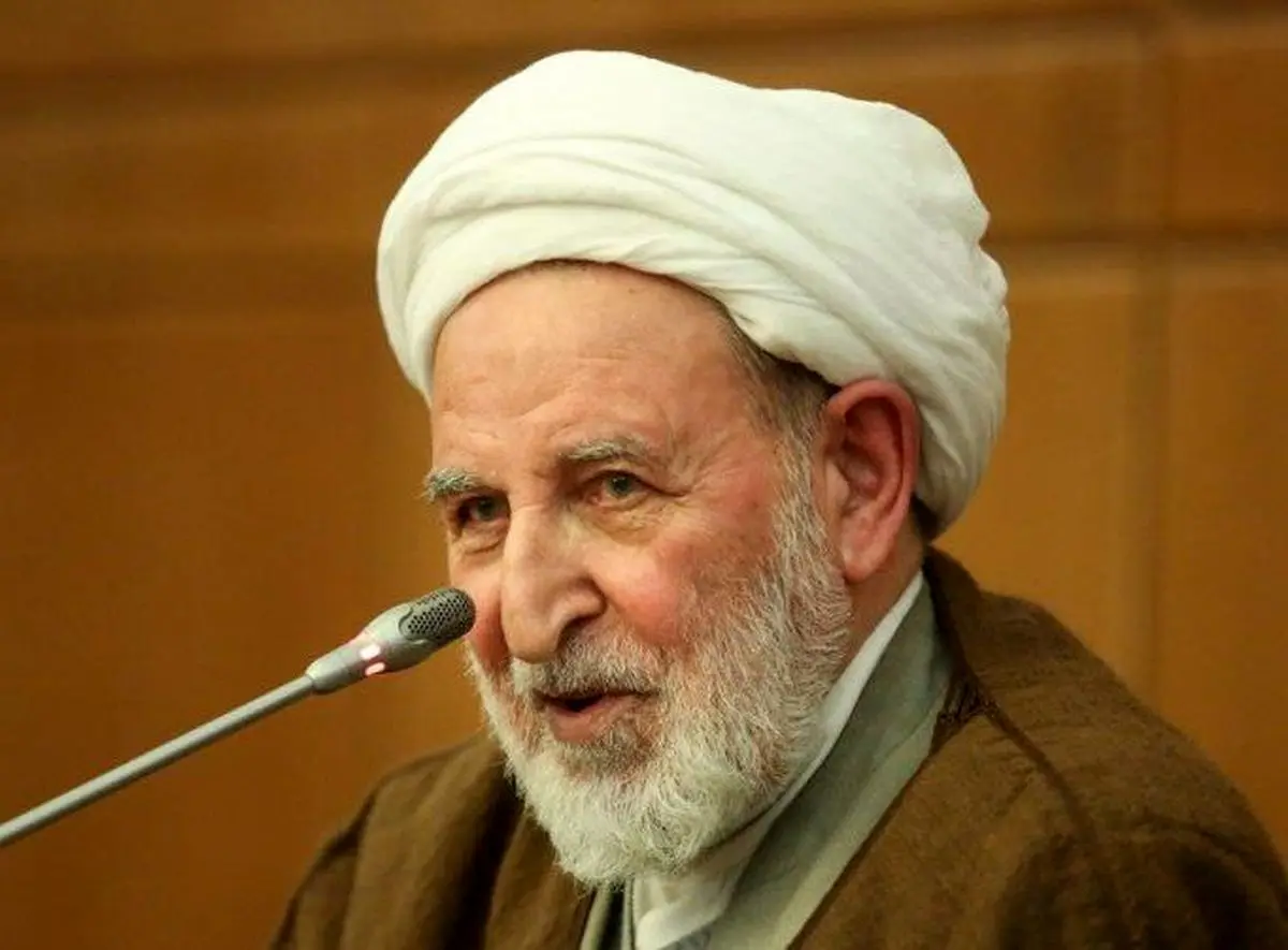 در حوزه علمیه، برخی شخصیت‌های اثرگذار می‌گویند ما را چه به سیاست