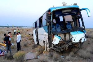 تصادف ۲ اتوبوس در شیراز ۱۰ مصدوم داشت