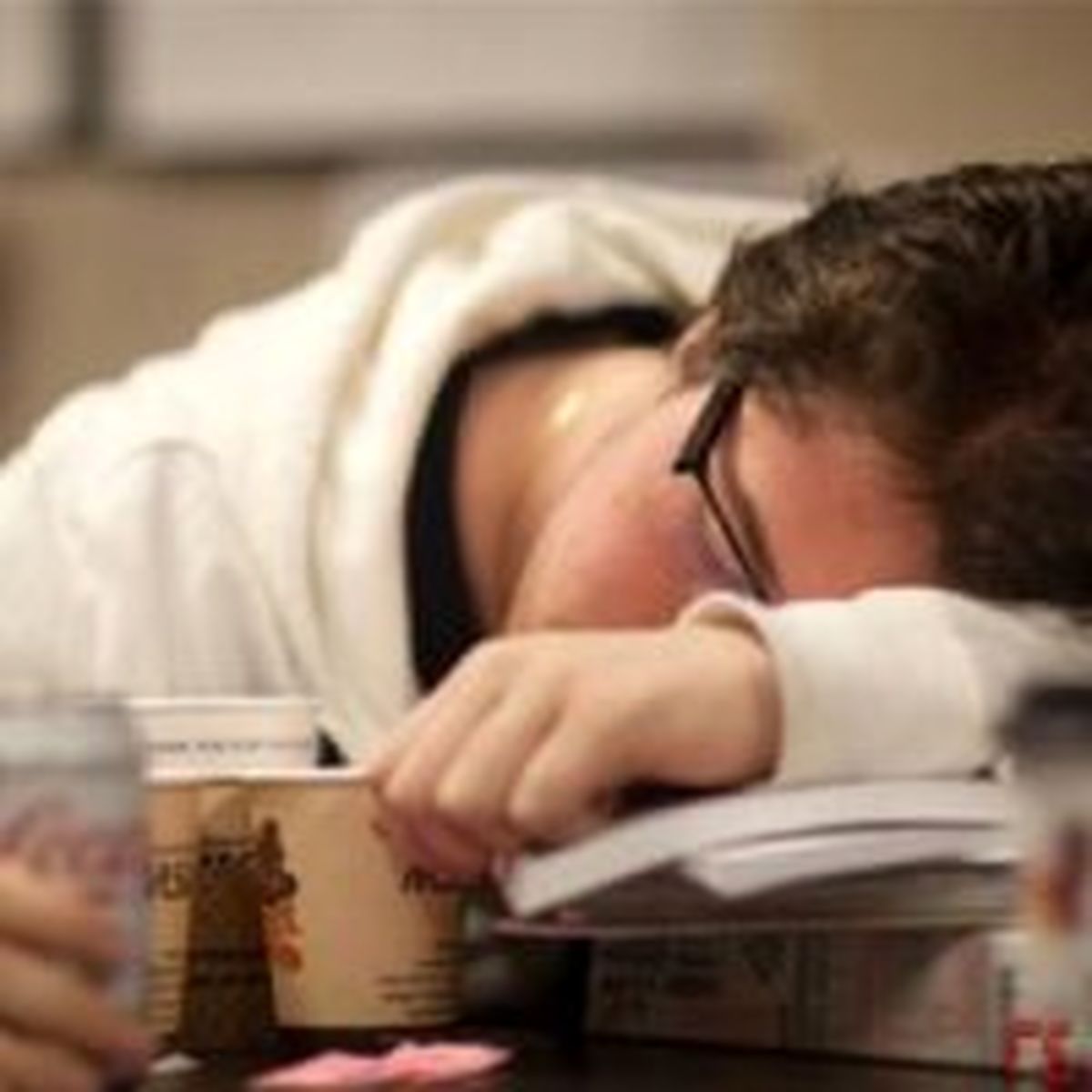 اگر مداوم احساس خستگی می کنید، ۱۰ وضعیت جدی پزشکی شما را تهدید می کند