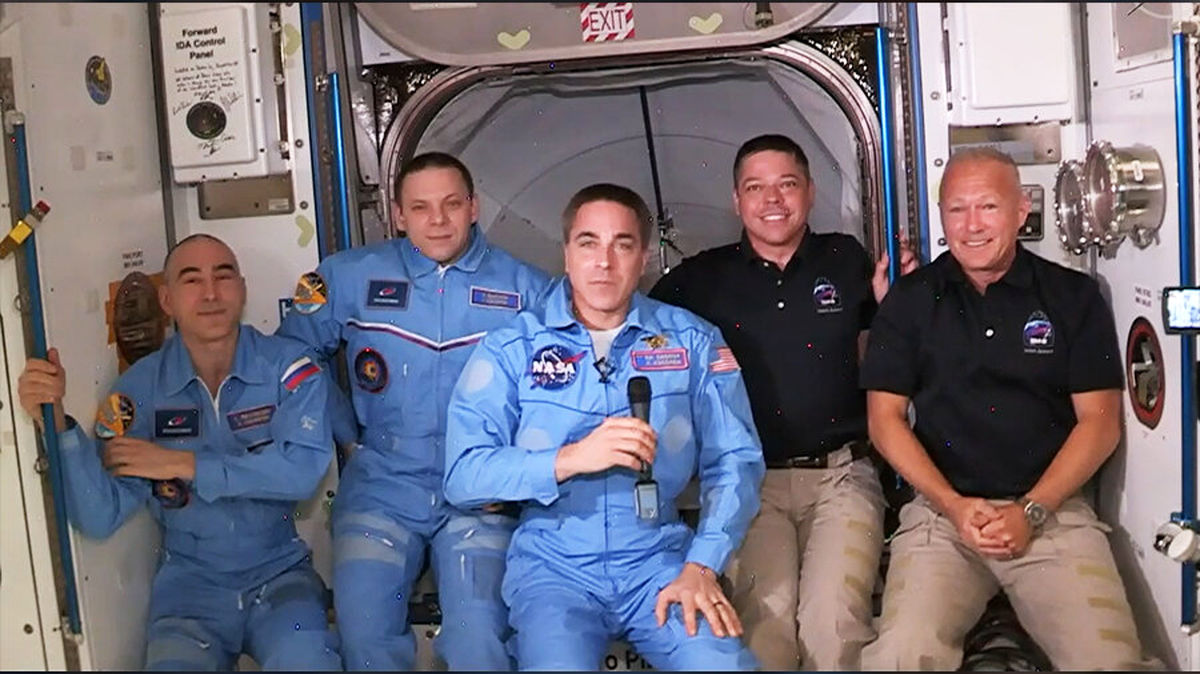 ورود فضانوردان دراگون به ایستگاه فضایی بین‌المللی