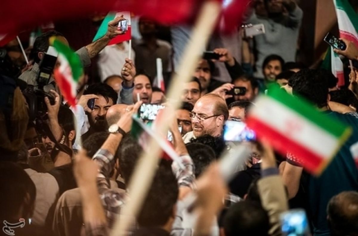 همایش حامیان قالیباف در سرچشمه تهران با شعارهای متناقض