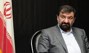 اولین گروه بیعت کننده با آیت الله خامنه‌ای بعد از انتخاب به عنوان رهبری انقلاب +عکس