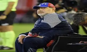 قرارداد مارادونا تمدید شد