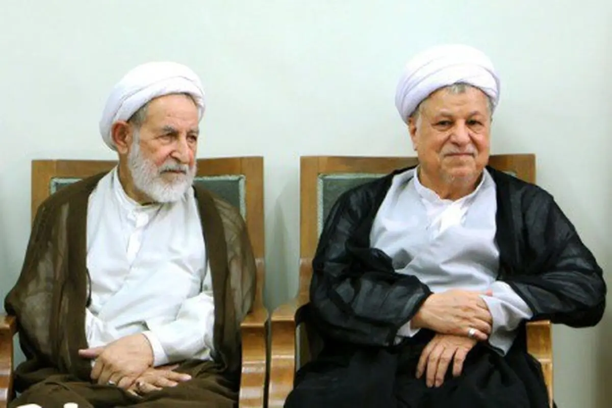 محمد يزدى از من استمداد كرد که خودسرى‌هاى گروه انصار حزب‌الله را كنترل كنيم