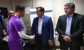 سعادتمند از موضع‌گیری غفوری علیه خلیل‌زاده راضی است؟