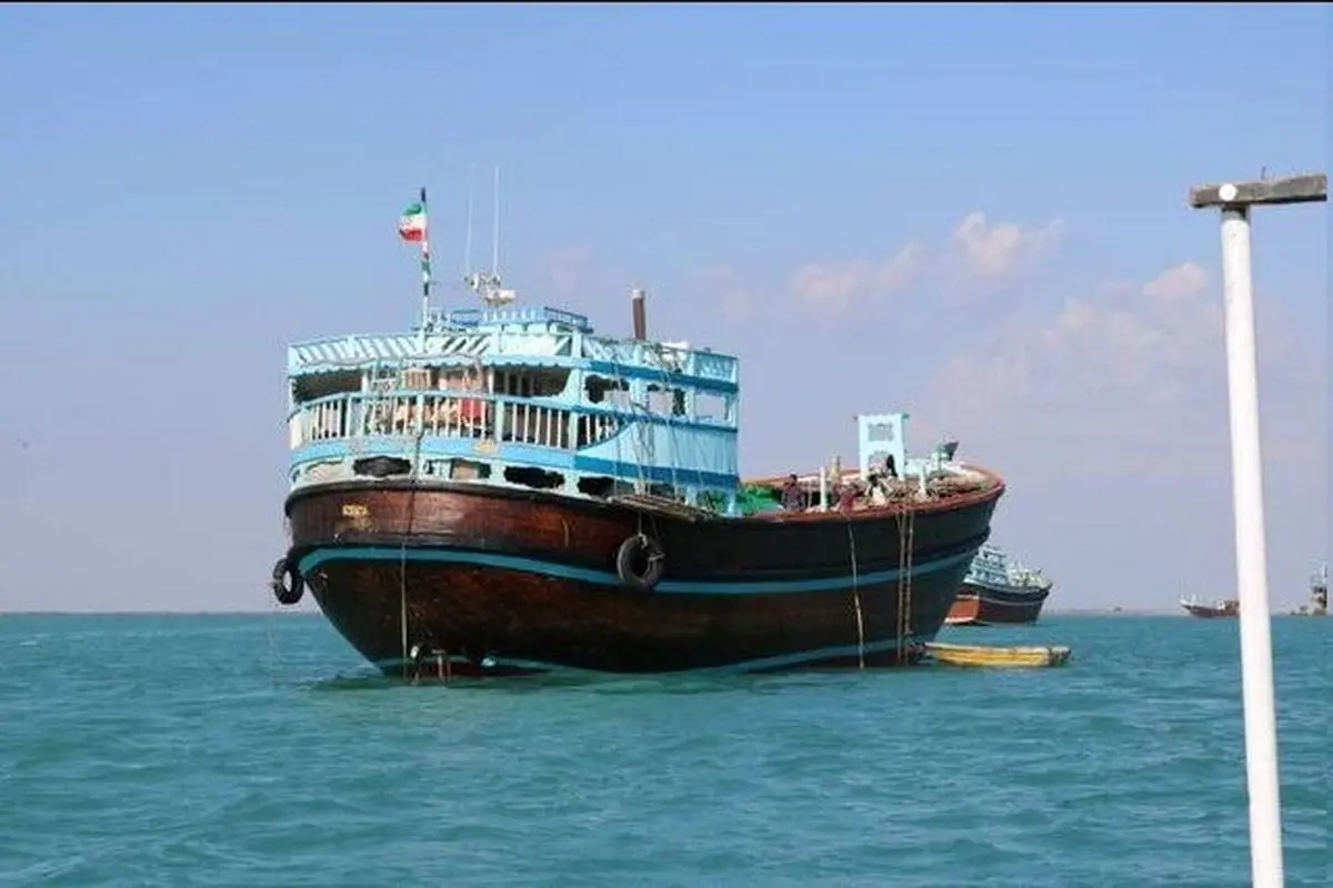 انتقال نجات‌یافتگان و پیکر جانباخته حادثه شناور "بهبهان" به بصره