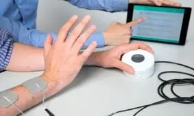 بی حرکتی عضلات با شوک الکتریکی درمان می‌شود