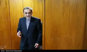 «ایران در زمان رهبری امام خمینی(ره)» در نمایشگاه کتاب رونمایی شد