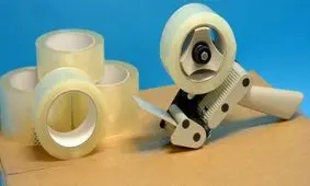 فیلم / استفاده‌های متفاوت از نوار چسب!