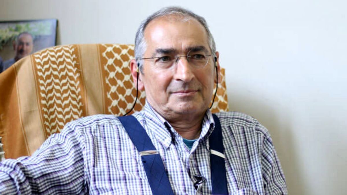 زیباکلام: احمدینژاد یا جلیلی رئیس جمهور آینده هستند