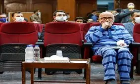 ببینید: نمای ویژه اکبر طبری با لباس زندان!