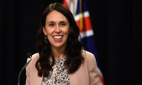 قلبی که خانم نخست‌وزیر با مردمش به اشتراک گذاشت+ عکس