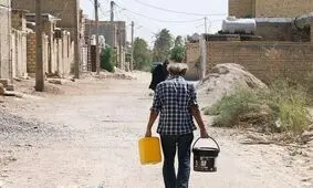 تجمع غیزانیه اهواز علیه قطع آب و دخالت پلیس/ زخمی شدن چند پلیس و 2 نفر از تجمع کنندگان / بازداشت 2 نفر