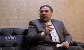 محمود احمدی نژاد عوض شد؟ /شمس‌الدین حسینی: با اسم احمدی‌نژاد مشکل نداریم، حتی احترام هم می‌گذاریم